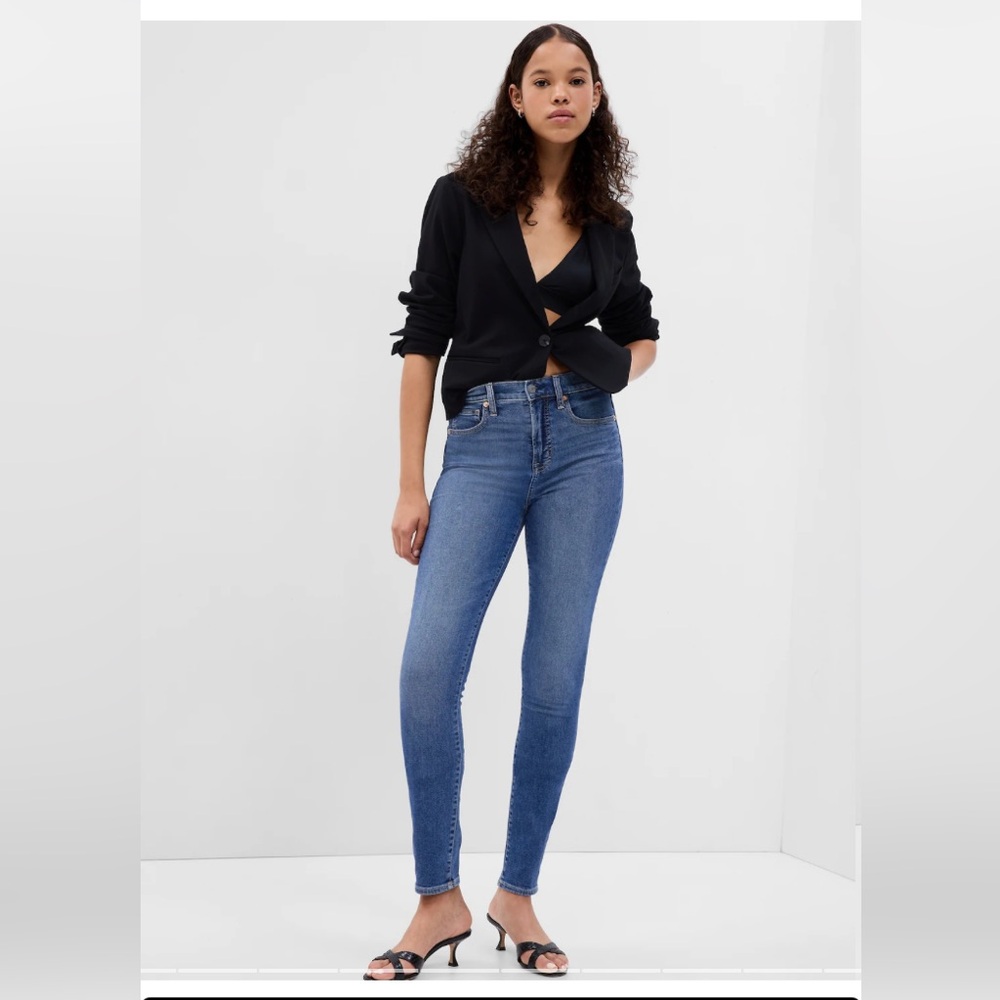 Gap True Skinny Jeans